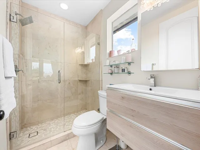 $4,950,000 | 3030 Northeast 45th Street, Fort Lauderdale, FL 33308