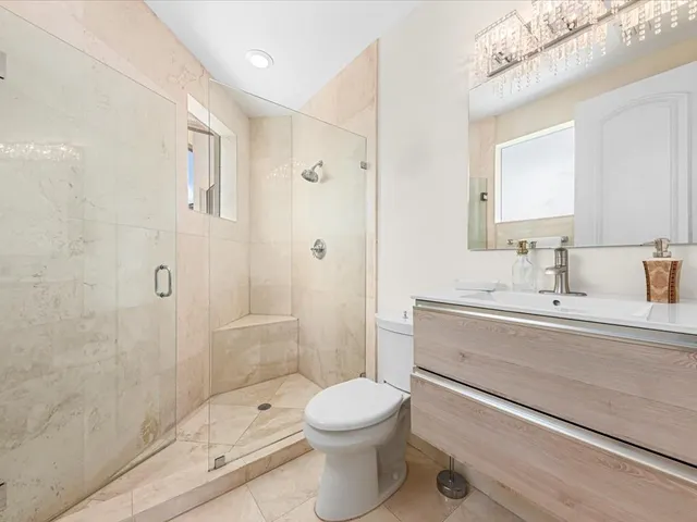 $4,950,000 | 3030 Northeast 45th Street, Fort Lauderdale, FL 33308