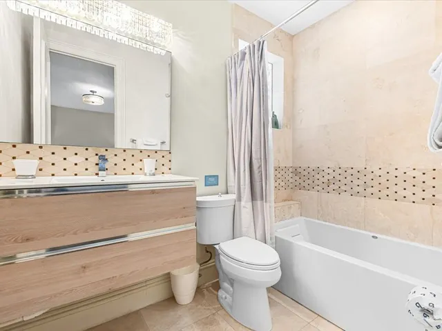 $4,950,000 | 3030 Northeast 45th Street, Fort Lauderdale, FL 33308