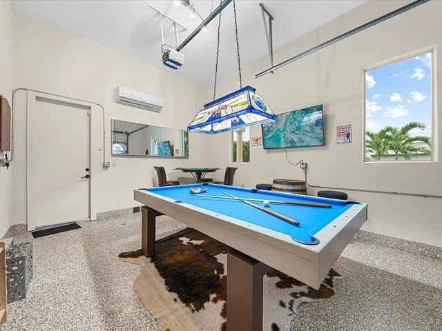 $4,950,000 | 3030 Northeast 45th Street, Fort Lauderdale, FL 33308