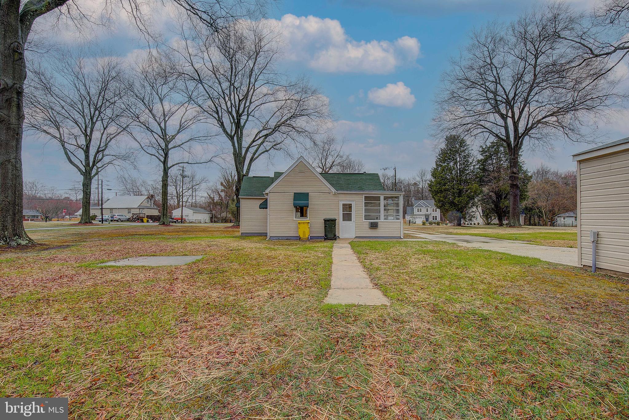 609 Powhatan Beach Road Pasadena, MD 21122 - Photo 28 of 48 Gallery Image 28