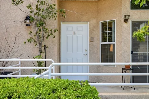 $659,000 | 7109 Farralone Avenue, Unit 117, Canoga Park, CA 91303