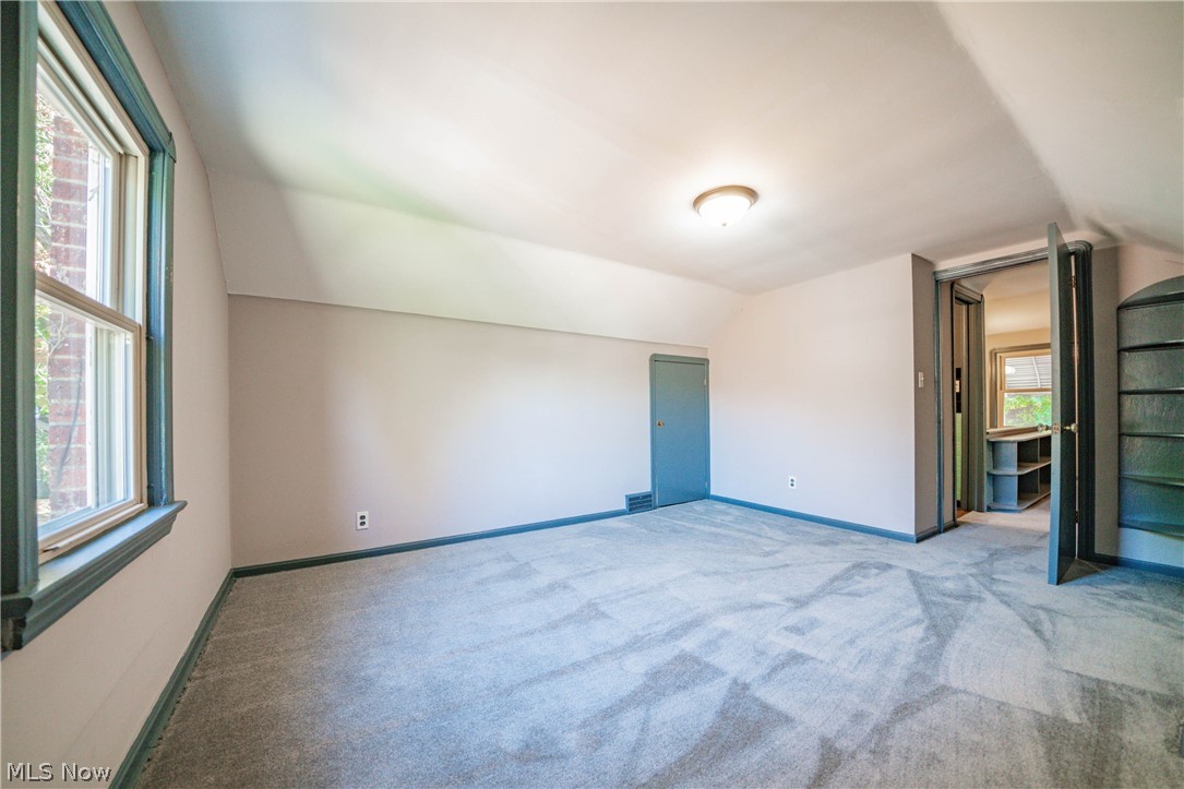 4193 Ridgeview Road Cleveland, OH 44144 - Photo 17 of 28 Gallery Image 17