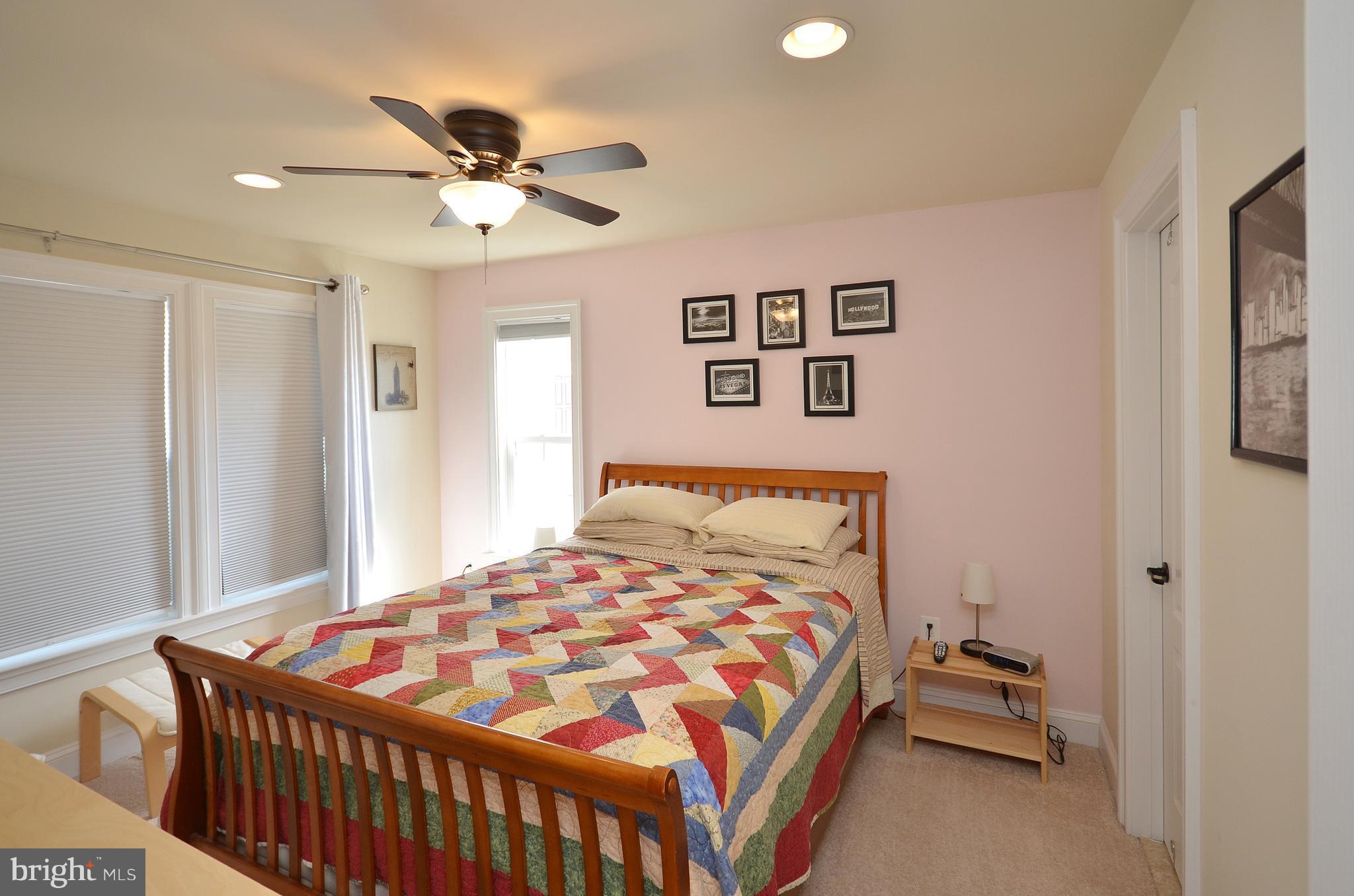 42560 Sunset Ridge Square Ashburn, VA 20148 - Photo 22 of 30 Bedroom