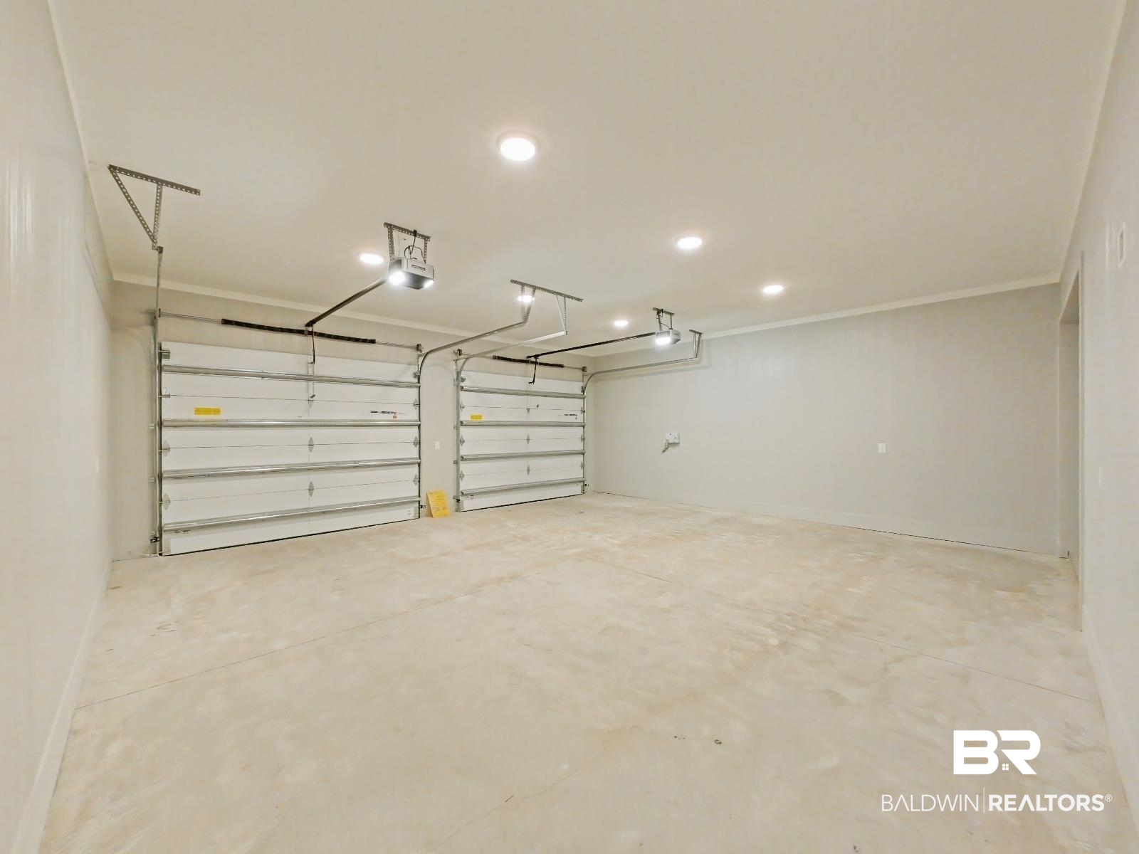 832 Inlet Circle Gulf Shores, AL 36542 - Photo 31 of 36 Double Car Garage