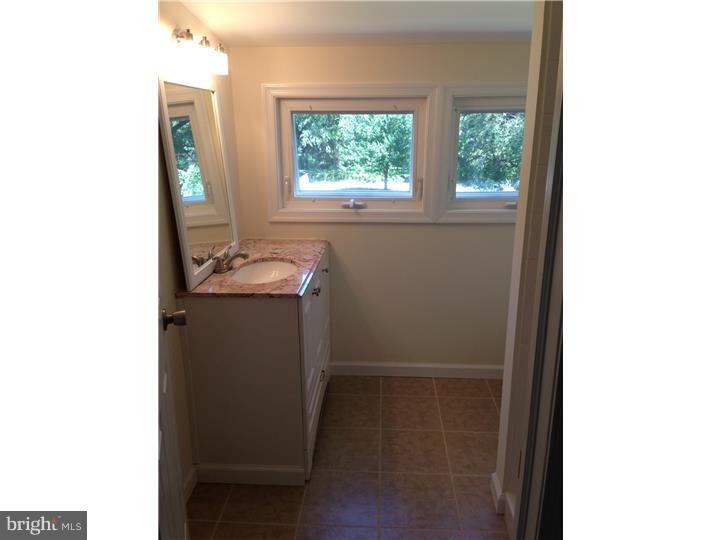 439 North Forklanding Road Maple Shade, NJ 08052 - Photo 14 of 15 Bathroom