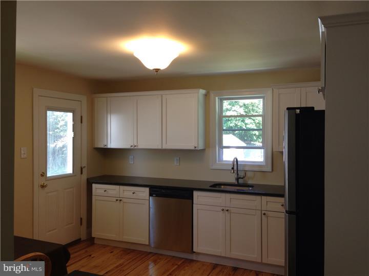 439 North Forklanding Road Maple Shade, NJ 08052 - Photo 5 of 15 Kitchen