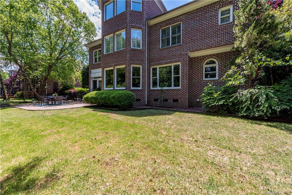 9120 Summer Club Road Charlotte, NC 28277 - Photo 3 of 48