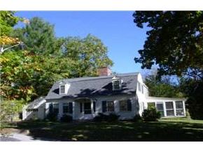 4 Palmer Avenue Concord, NH 03301 - Photo 2 of 5
