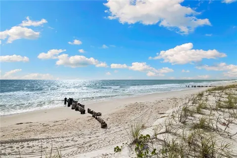 $14,900,000 | 3695 Gordon Drive, Naples, FL 34102