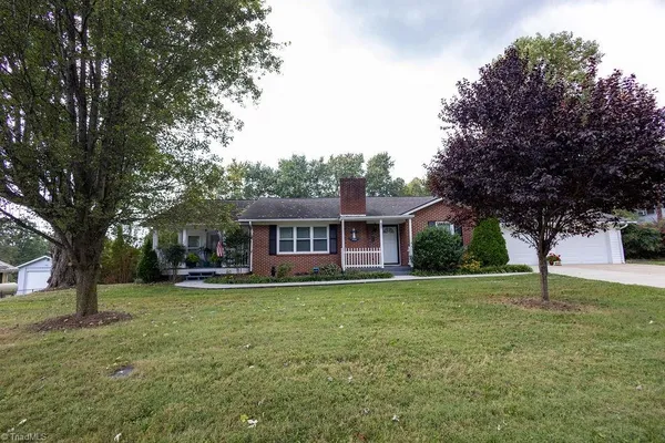 $425,000 | 921 North Franklin Road, Mount Airy, NC 27030