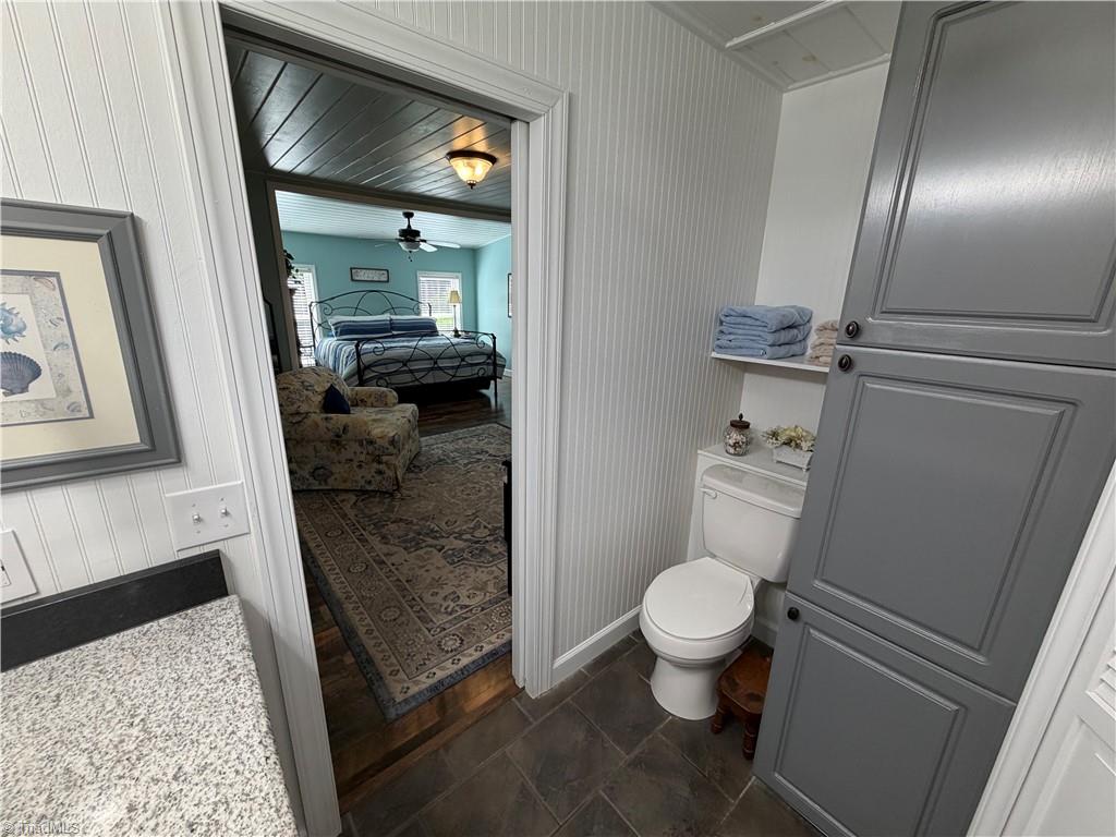 921 North Franklin Road Mount Airy, NC 27030 - Photo 25 of 34 Primary ensuite bathroom