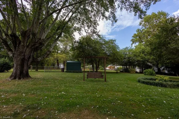 $425,000 | 921 North Franklin Road, Mount Airy, NC 27030