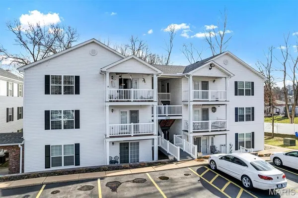 $159,900 | 1408 Summertree Springs Avenue, Unit L, Valley Park, MO 63088