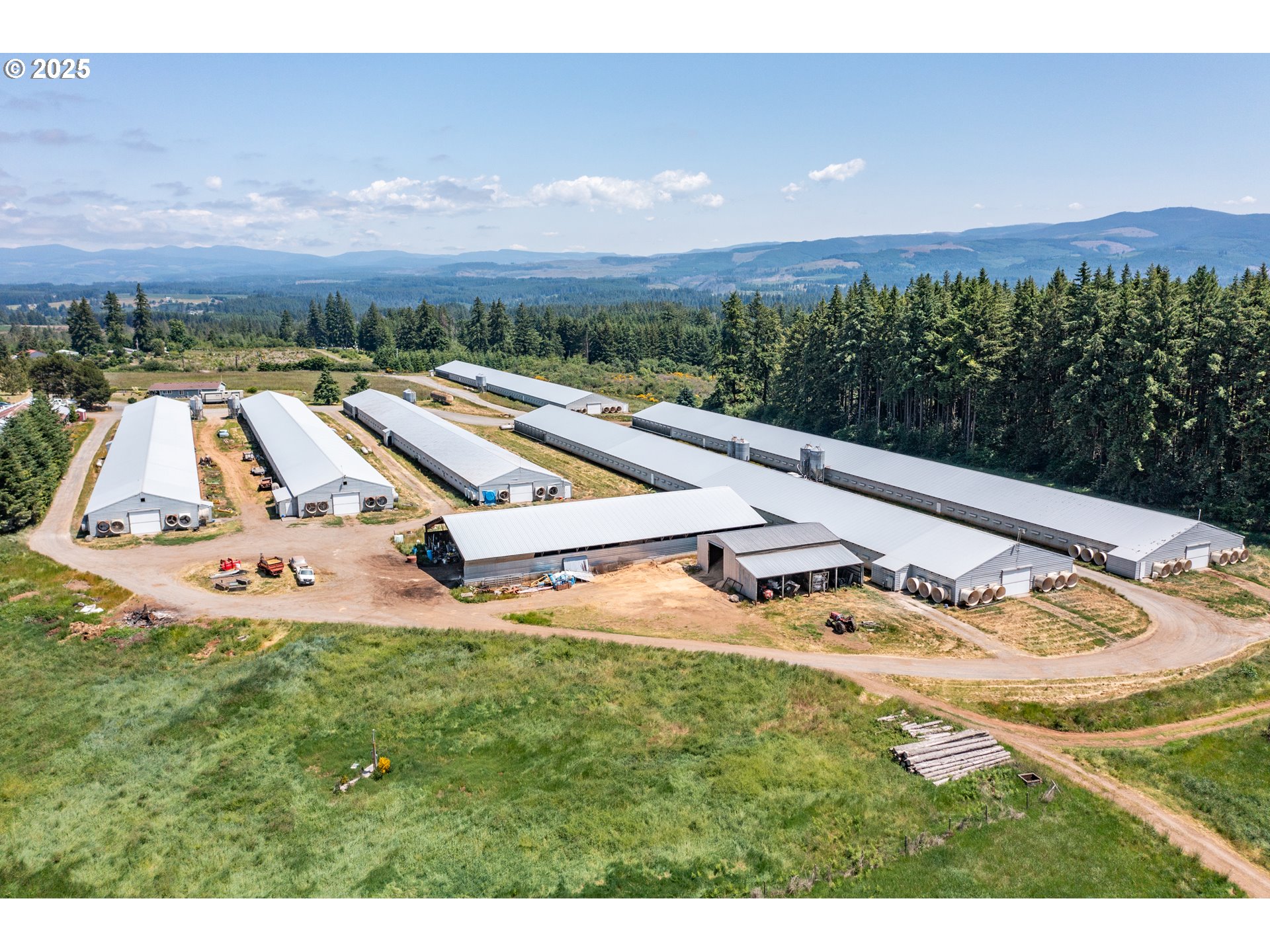 25641 South Schockley Road Beavercreek, OR 97004 - Photo 2 of 45