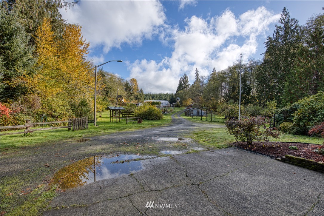 1381 Wynoochee Valley Road Montesano, WA 98563 - Photo 38 of 40 a view of a yard with entertaining space