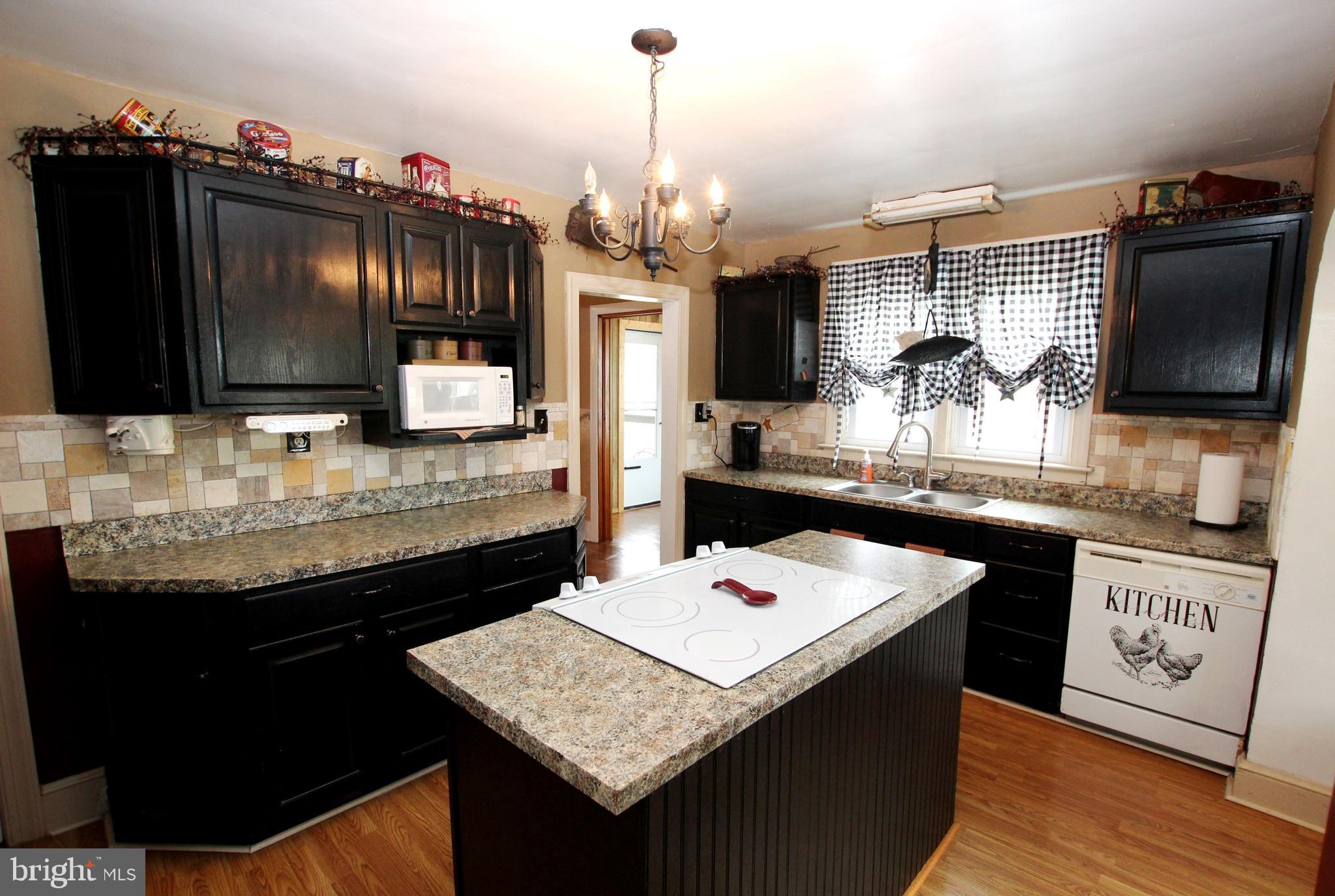 10011 Charles Town Road Ranson, WV 25438 - Photo 14 of 42 Kitchen