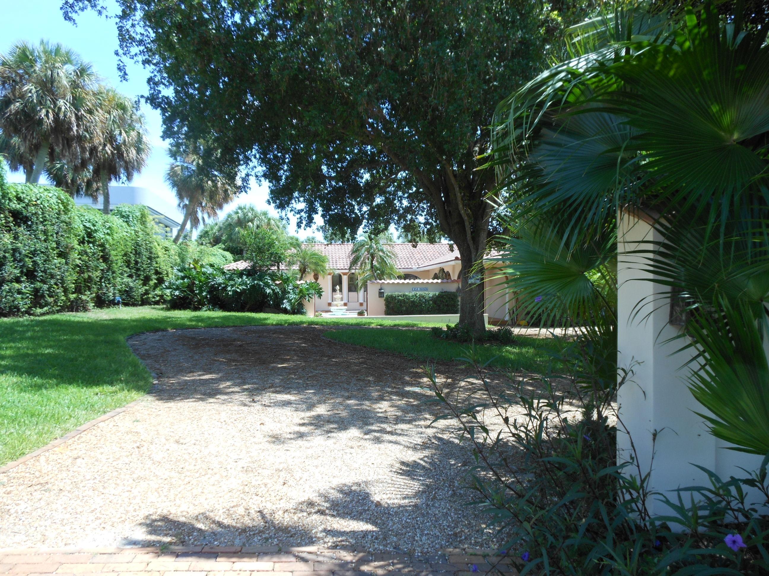 34 East High Point Road Sewall's Point, FL 34996 - Photo 6 of 25 021