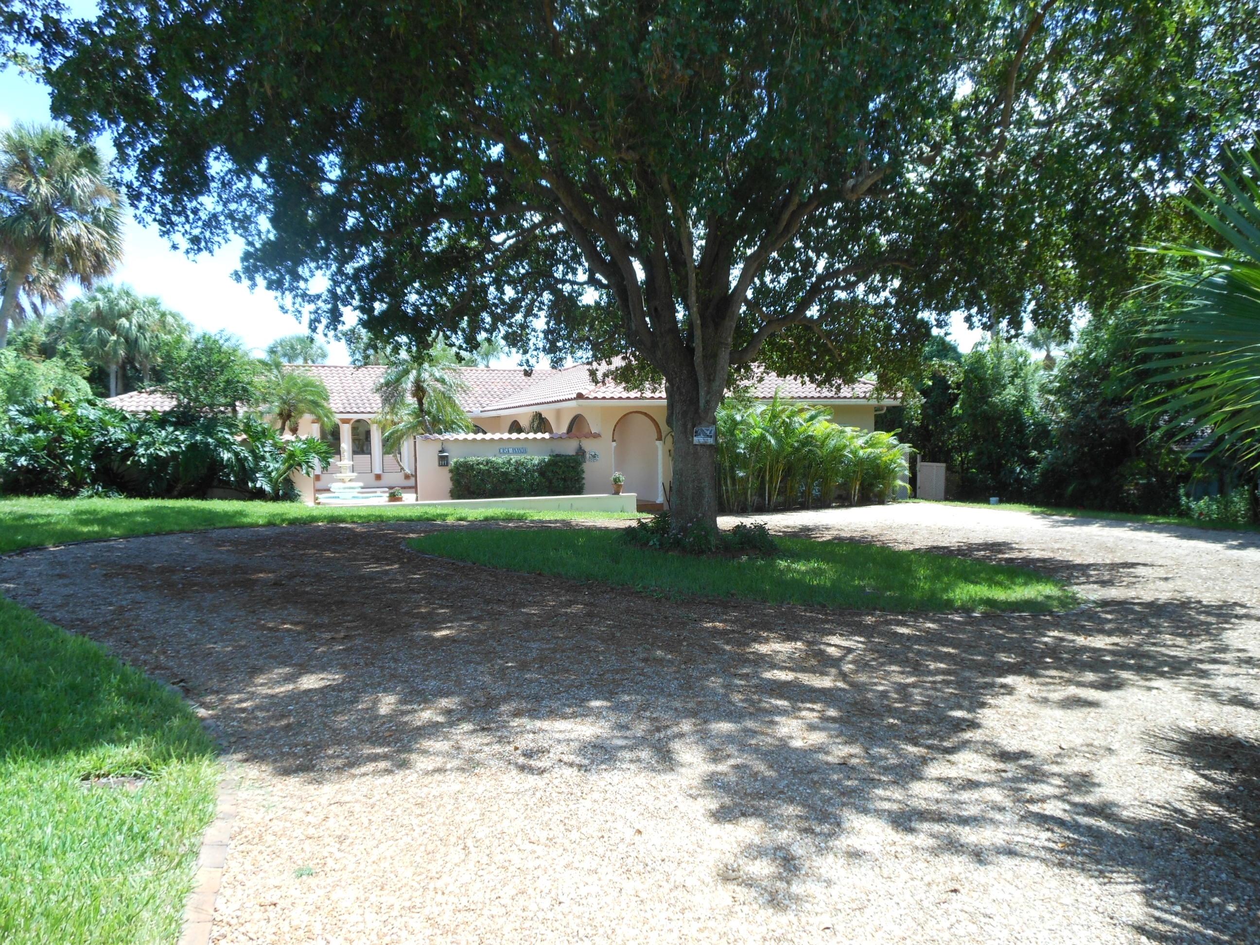 34 East High Point Road Sewall's Point, FL 34996 - Photo 7 of 25 018