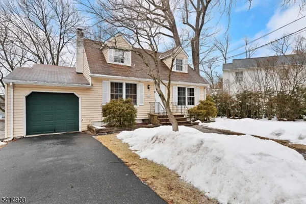 $475,000 | 627 East Vail Road, Landing, NJ 07850