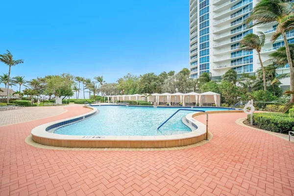 $4,750 | 3001 South Ocean Drive, Unit 1211, Hollywood, FL 33019
