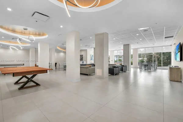 $4,750 | 3001 South Ocean Drive, Unit 1211, Hollywood, FL 33019