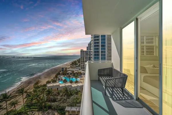 $4,750 | 3001 South Ocean Drive, Unit 1211, Hollywood, FL 33019