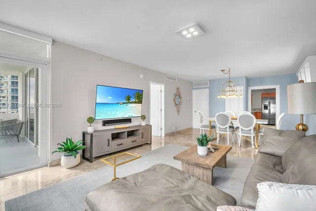 $5,000 | 3001 South Ocean Drive, Unit 1211, Hollywood, FL 33019