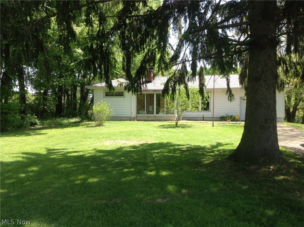 16811 Auburn Road Chagrin Falls, OH 44023 - Photo 2 of 16