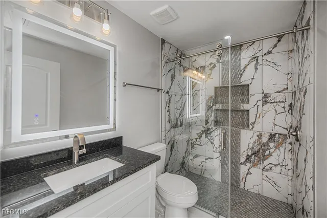 $269,000 | 5033 Peachtree Circle, LaBelle, FL 33935