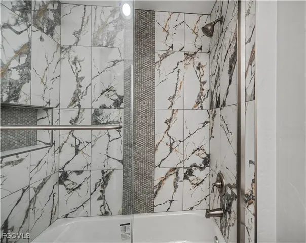 $269,000 | 5033 Peachtree Circle, LaBelle, FL 33935