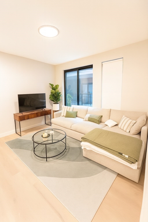 400 West Broadway, Unit 303 Boston, MA 02127 - Photo 5 of 9