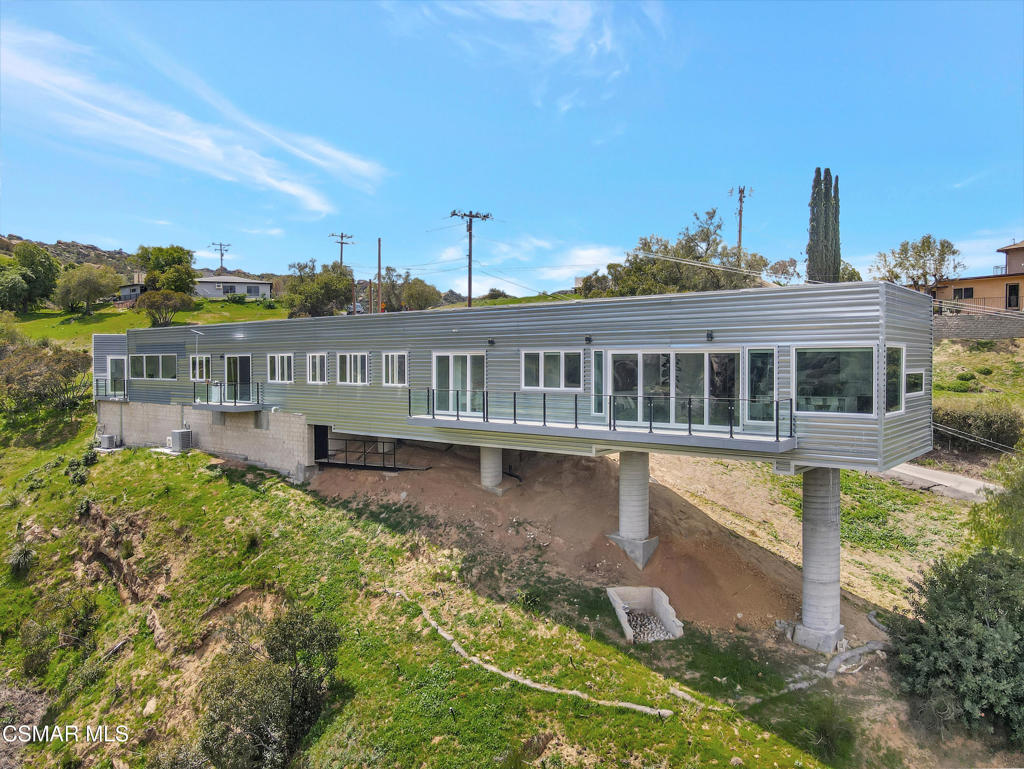 990 Alta Vista Road Simi Valley, CA 93063 - Photo 29 of 36 a view of a house with swimming pool