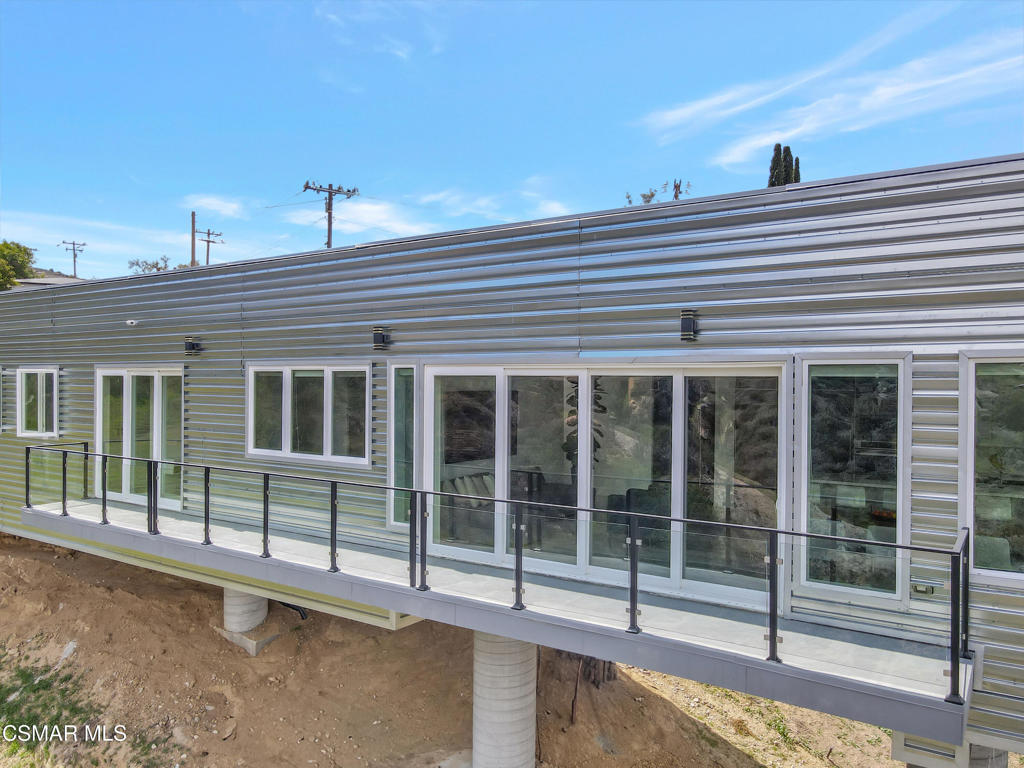 990 Alta Vista Road Simi Valley, CA 93063 - Photo 30 of 36 a view of a building with a large window