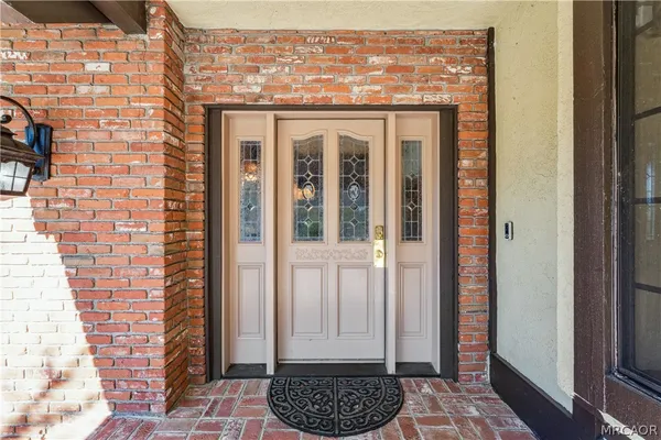 $1,900,000 | 28994 North Shore Road, Lake Arrowhead, CA 92352