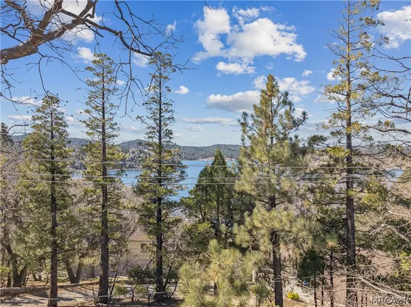 $1,900,000 | 28994 North Shore Road, Lake Arrowhead, CA 92352