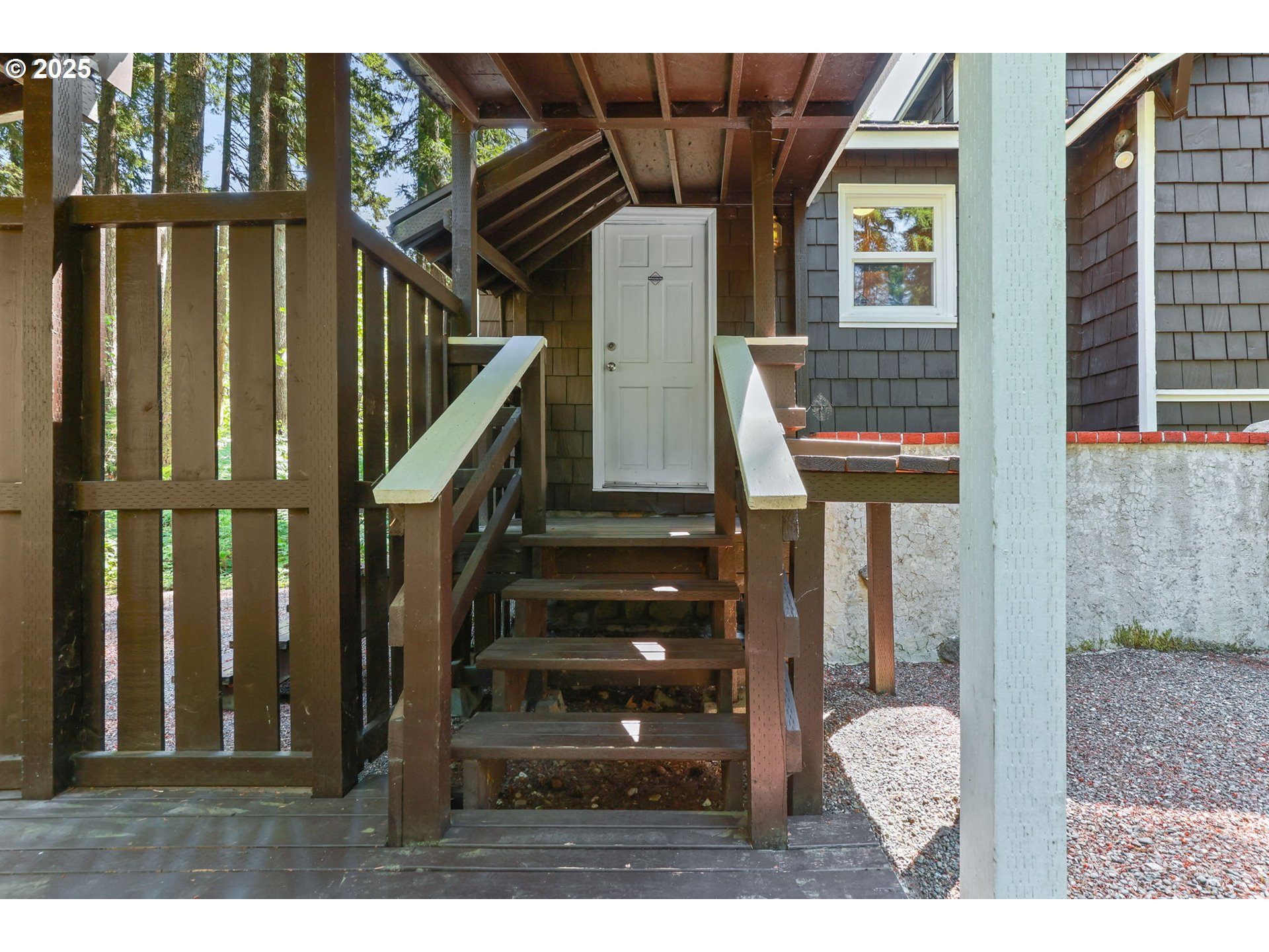 24082 East Decatur Road Welches, OR 97067 - Photo 26 of 44 a view of entryway with wooden floor