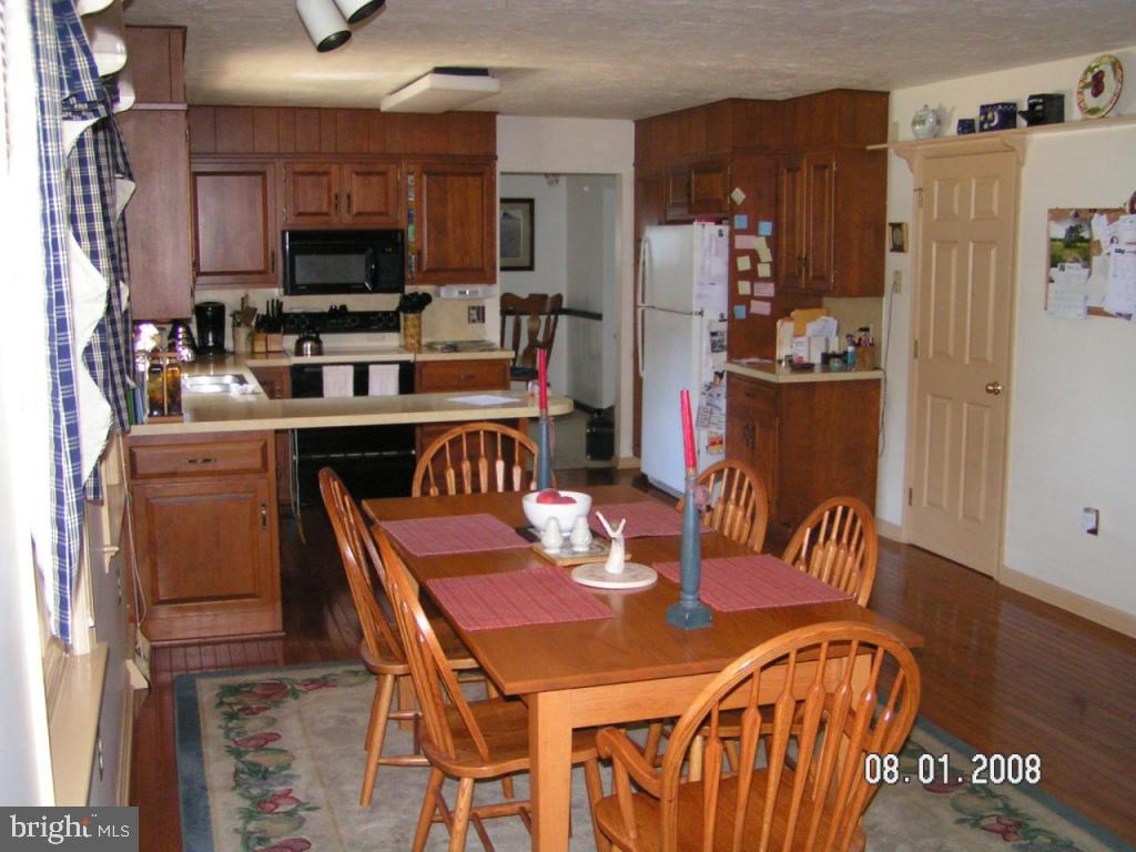 16 Buttonwood Drive Lititz, PA 17543 - Photo 5 of 31