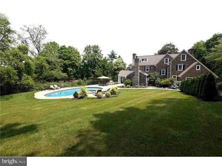 1086 Randolph Road Jenkintown, PA 19046 - Photo 25 of 25 Exterior Back