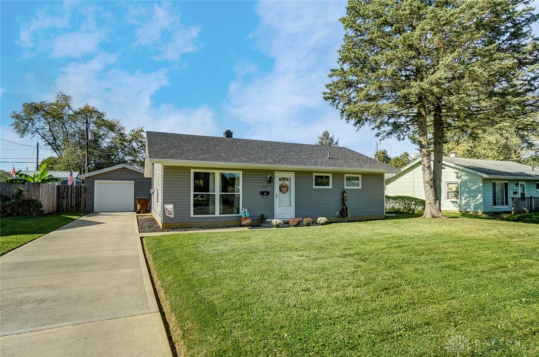 2049 Tanager Road Springfield, OH 45505 - Photo 2 of 28 Gallery Image 2