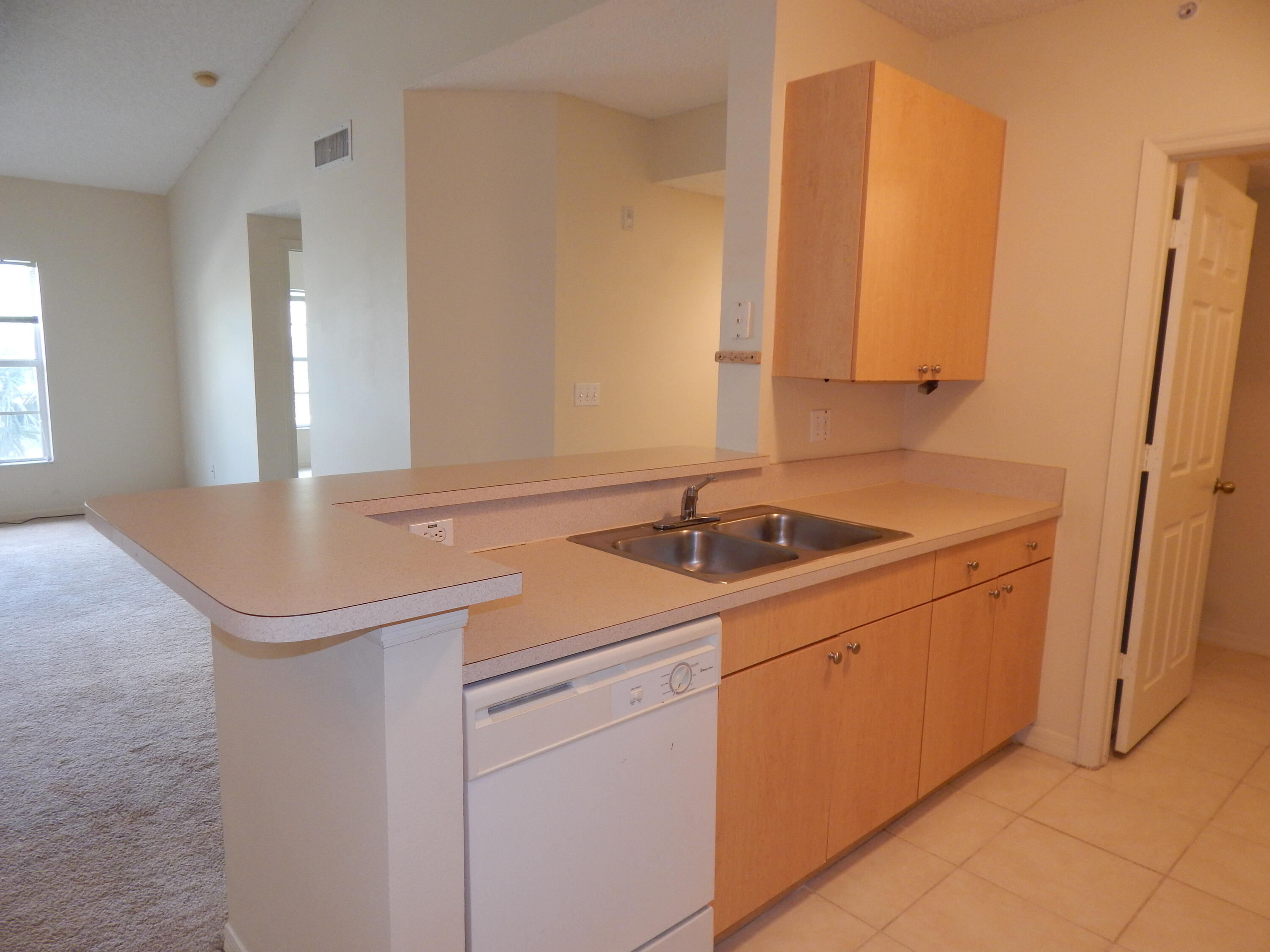 5016 Lantana Road, Unit 1308 Lake Worth, FL 33463 - Photo 11 of 68 Lake Worth Condo All Ages 2/2 For Sale