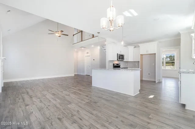 $469,400 | 289 Tee Drive, Selma, NC 27576