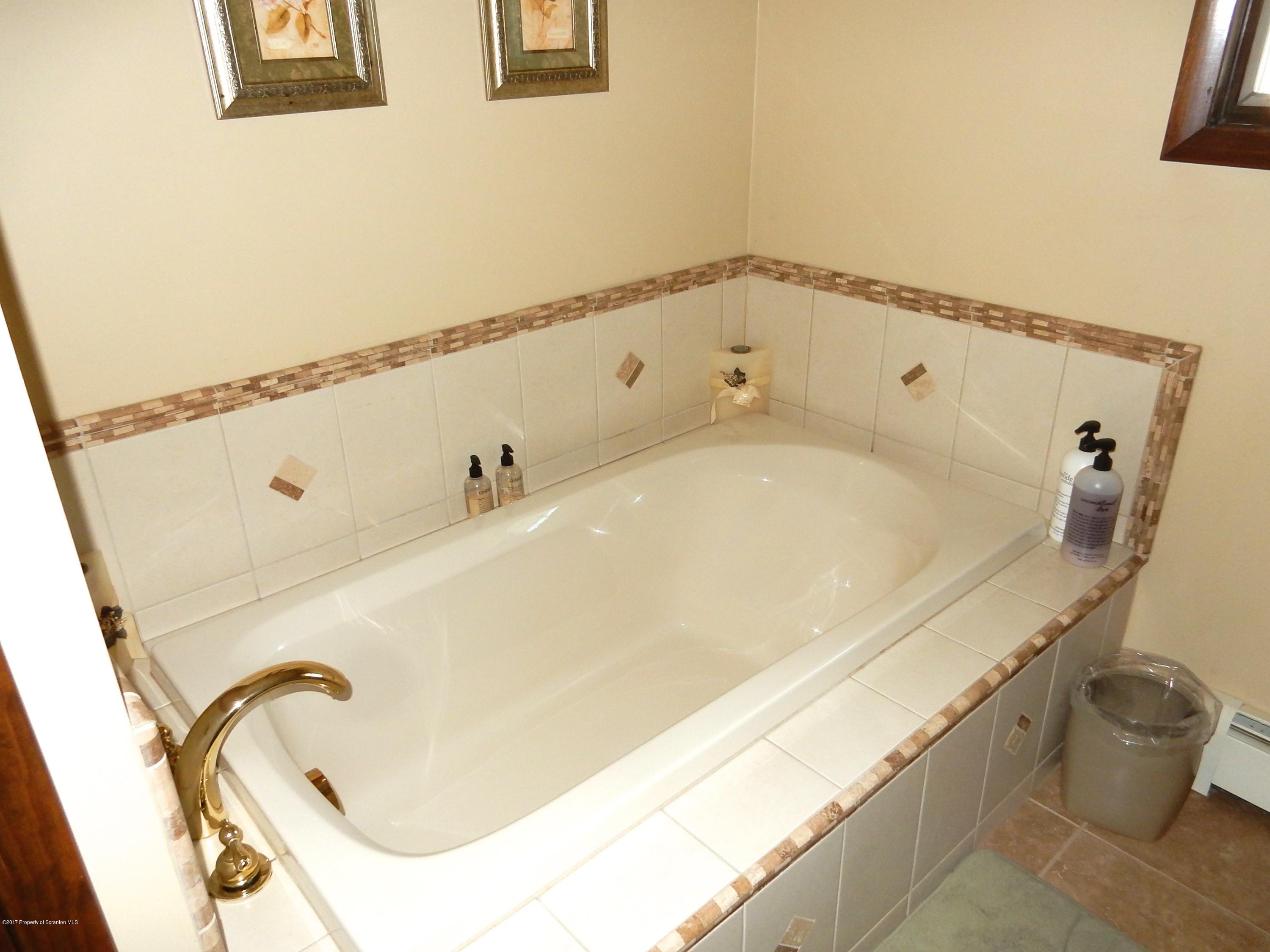 39 Snyder Road Scott Township, PA 18433 - Photo 16 of 43 Gallery Image 16