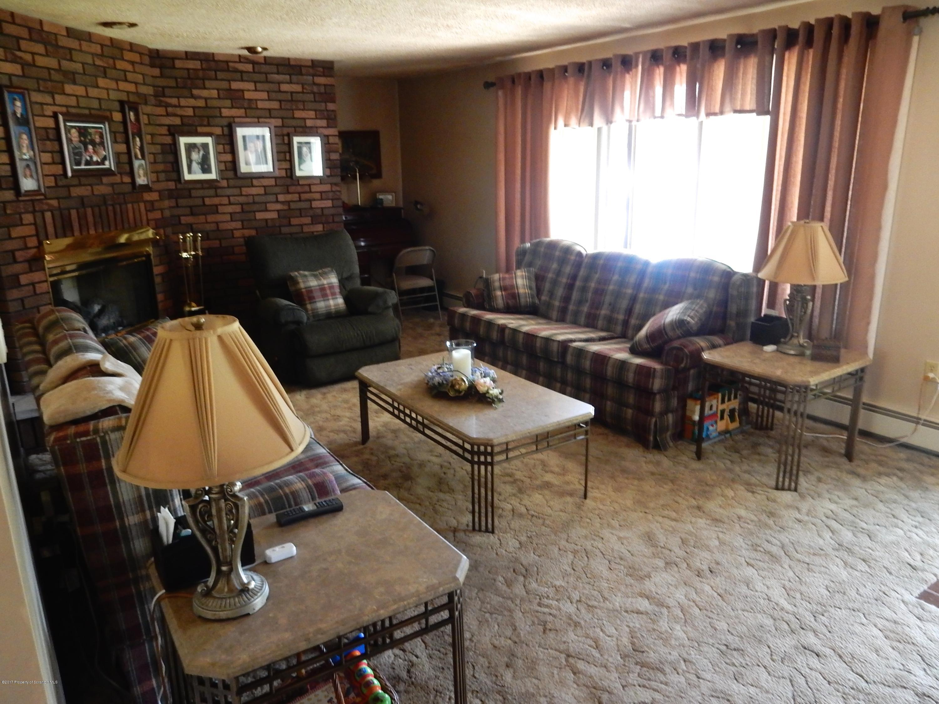 39 Snyder Road Scott Township, PA 18433 - Photo 3 of 43 Gallery Image 3
