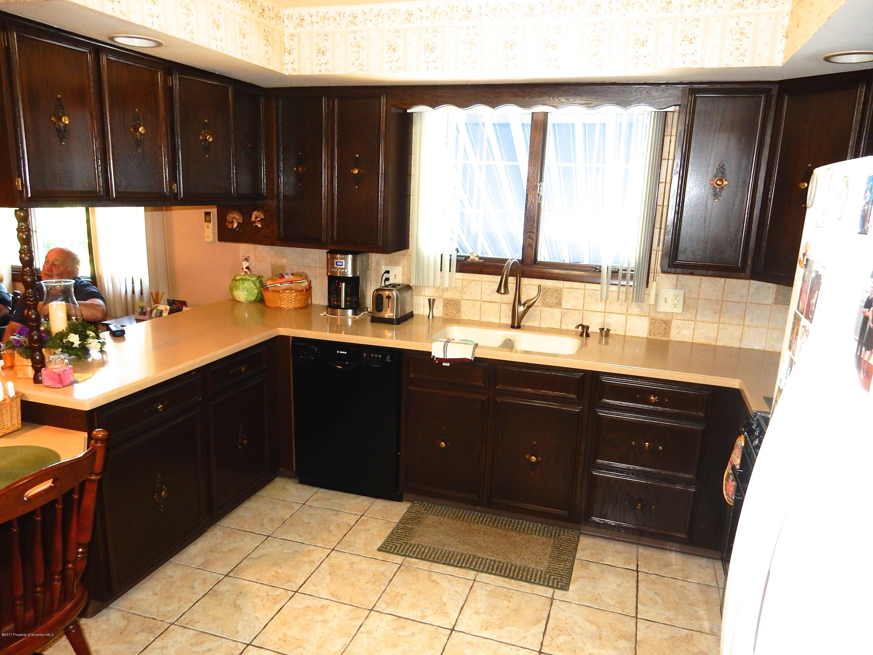 39 Snyder Road Scott Township, PA 18433 - Photo 4 of 43 Gallery Image 4