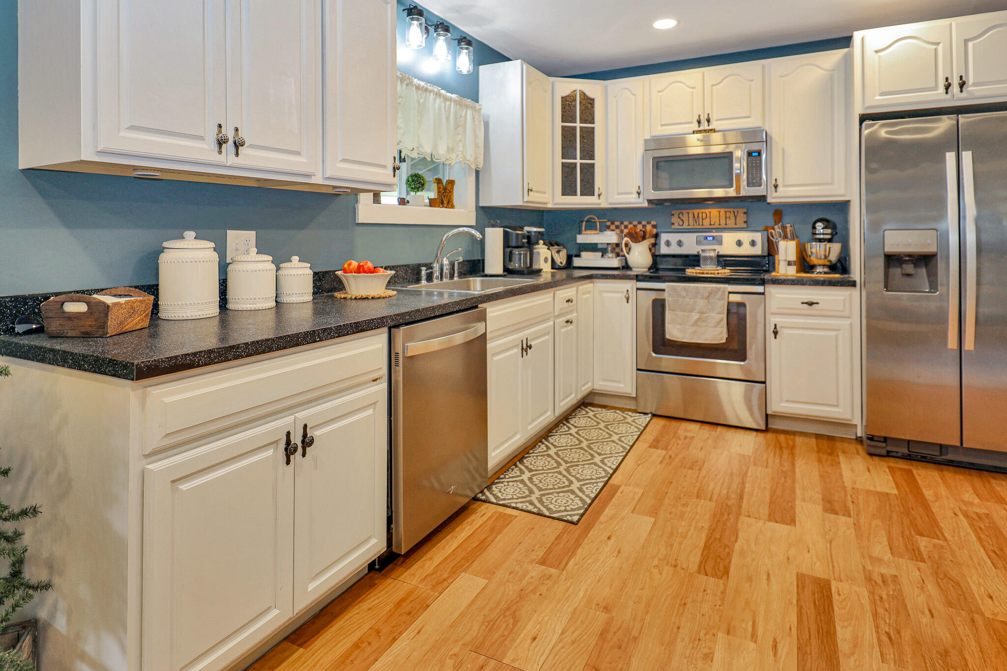 198 Ridge Road Peru, ME 04290 - Photo 13 of 38 447A0664