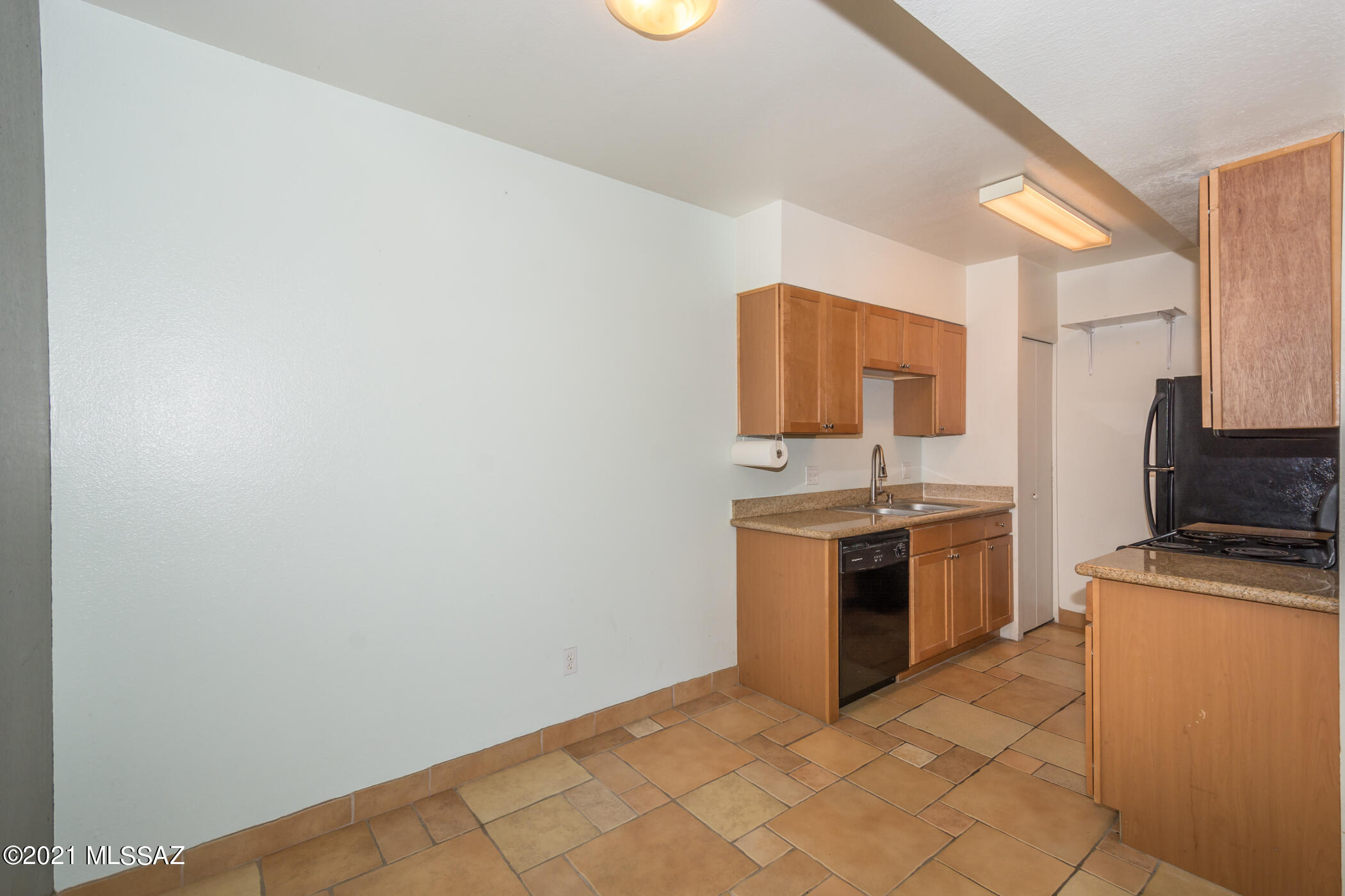 3357 North Country Club Road, Unit 10 Tucson, AZ 85716 - Photo 11 of 31