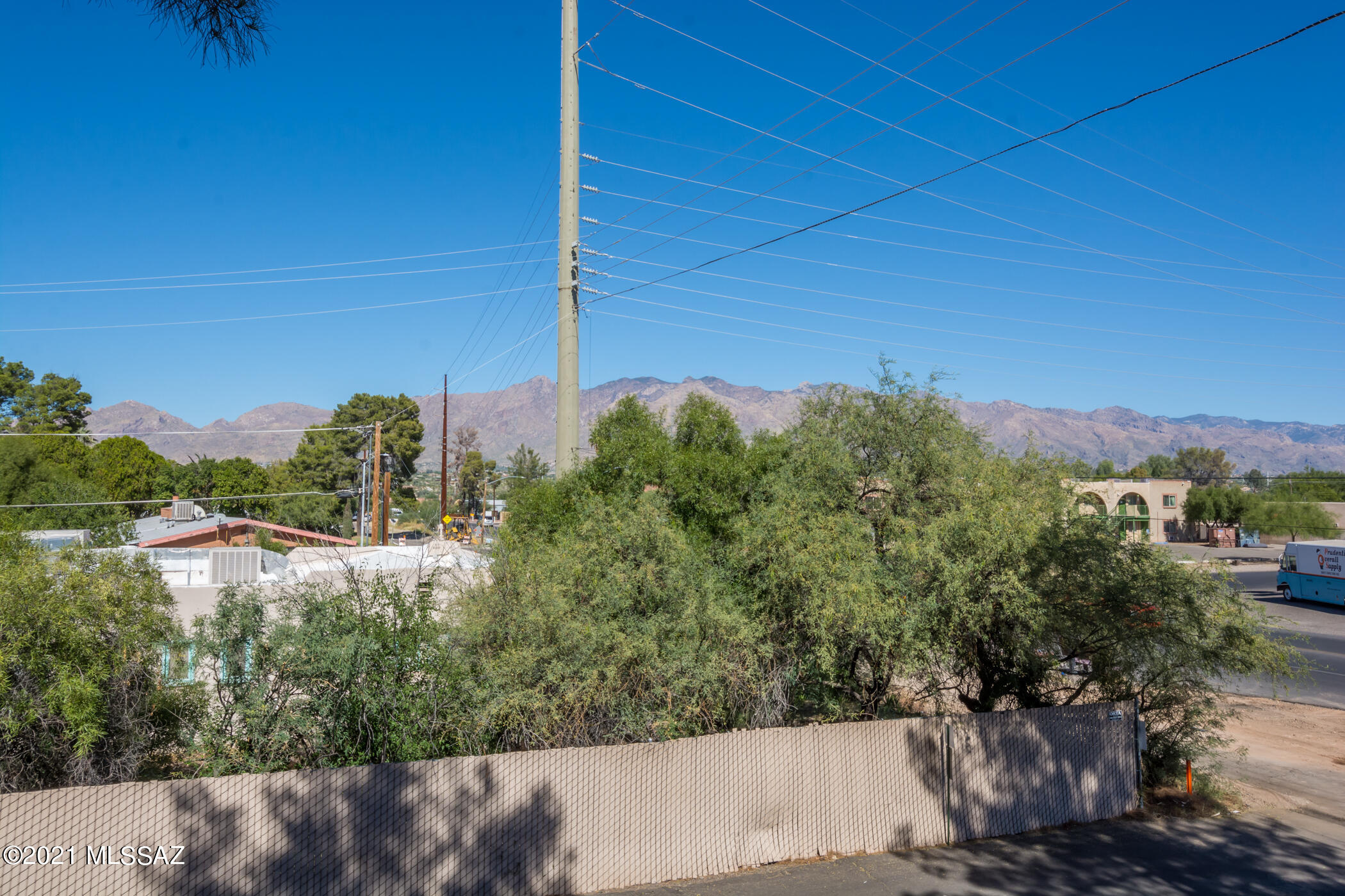 3357 North Country Club Road, Unit 10 Tucson, AZ 85716 - Photo 3 of 31