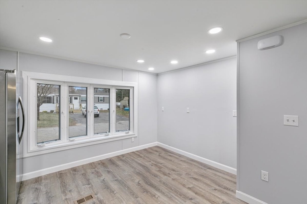 4 Lisa Circle Merrimac, MA 01860 - Photo 7 of 25