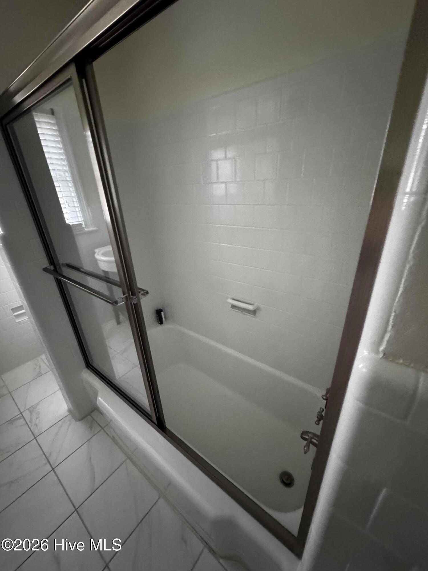 1220 Stockton Road Kinston, NC 28504 - Photo 16 of 23 Hall bath 2